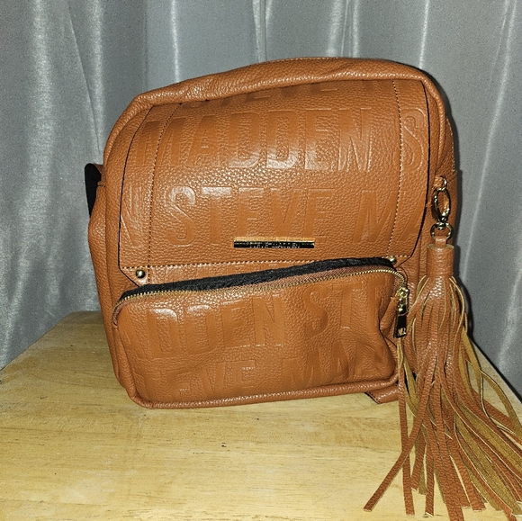 Steve Madden - Picture 4 of 4